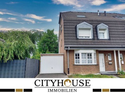 CITYHOUSE: Gepflegte Doppelhaushälfte mit hochwertiger Einbauküche, Garten, Garage und Stellplatz