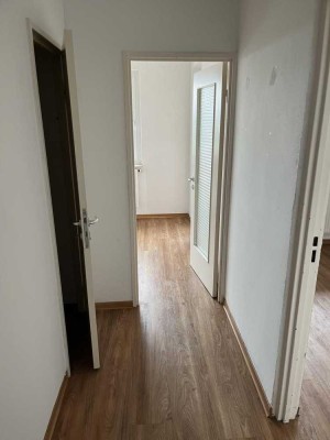 Völklingen, schönes Appartement mit Loggia in zentraler Lage, Nähe Stadtwald, Pasteurstraße 14