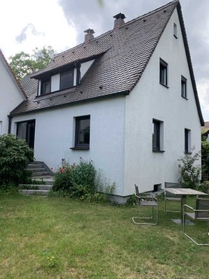 Gemütliches Einfamilienhaus in Fürth-Poppenreuth mit großem Garten zu vermieten