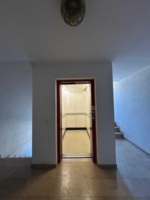 Stilvolle, gepflegte 2-Raum-Wohnung mit Balkon in Karlsruhe