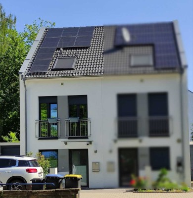 Neuwertige familienfreundliche Doppelhaushälfte in Gräfrath (Provisionsfrei)