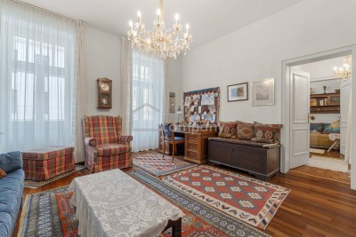 Elegante Altbauwohnung, mit Charakter