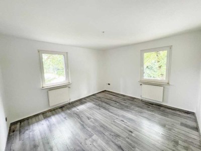 Renovierte Wohnung mit eigenem Garten und Stellplatz in ruhiger Sackgassenlage