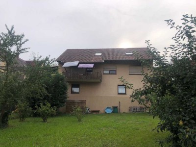 Geräumiges  Ein- oder Mehrfamilienhaus mit Neckarblick in Hessigheim