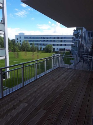 Exklusives Wohnen auf der Holzhalbinsel - 2 Zimmer-Wohnung mit großer Terrasse ab 01.10.2025