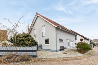 Einziehen und Wohlfühlen - idyllisches, freistehendes Einfamilienhaus mit großem Grundstück