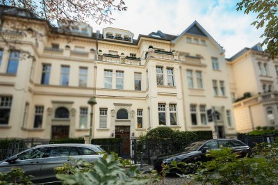 Bonns erste Adresse - Gründerzeitjuwel in Top-Zustand mit vier Wohnungen und Aufzug