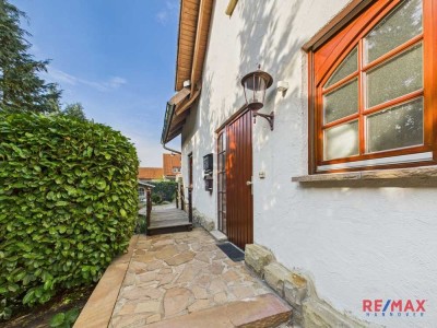115 m² Wohngenuss auf zwei Ebenen – Maisonette mit Balkon, Vollbad & Flexibilität in Gar.-Stelingen!