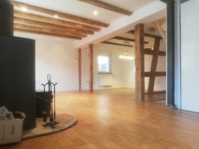 Hochwertiges Eckhaus mit Einbauküche, Kamin, Klimaanlage, Smart-Home uvm.