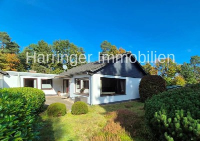 Ruhige Lage im Grünen gewünscht?
Ebenerdiger Bungalow auf hellem Grundstück
oder neue Bebauung