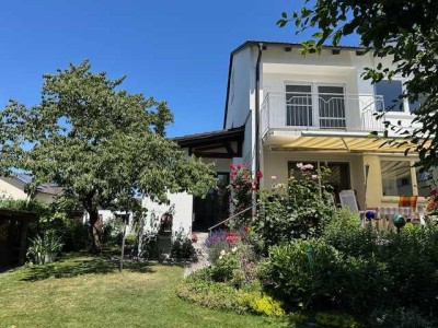 Sonnendurchflutete DHH in Ergolding zu verkaufen
