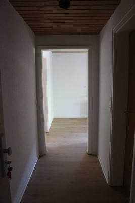 Helle 2-Zimmer Wohnung mit Balkon im 2. OG in Heidelberg-Ziegelhausen