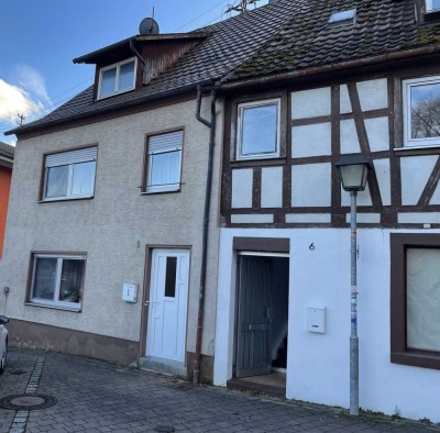 Gepflegtes Einfamilienhaus in Krautheim – Solide Kapitalanlage oder neues Zuhause zu verkaufen