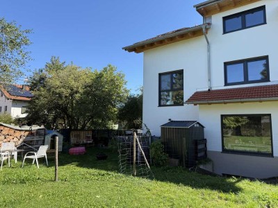 Gemütliche 2-Zimmer-Wohnung mit Terrasse und Garten in Tuntenhausen