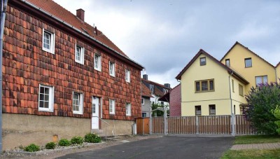 Abrisshaus zur Wiederverwertung geeignet , 1800qm Privatgartengrundstück für 20.000 Euro.