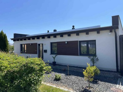 Neuwertiges Einfamilienhaus mit Solaranlage, Garage und Carport-ohne Provision!