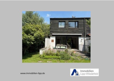 Wunderschöne Doppelhaushälfte mit tollem Garten in beliebter Wohnlage von Ratingen Ost