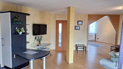 Helle 3 Zimmer-Wohnung mit großem Balkon in Wölfersheim