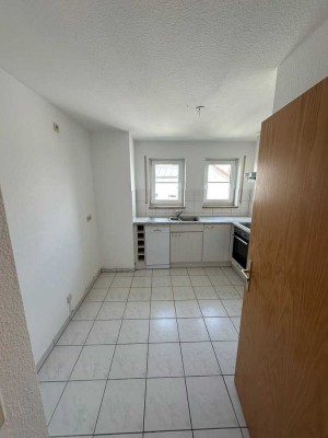 Grosse 3-Zimmer-Erdgeschosswohnung, 83,65 qm, mit Balkon und Einbauküche in Lörrach