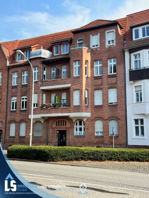 Großzügig, zentrumsnah, mit Balkon!