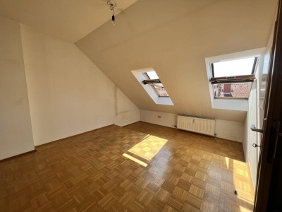 Jakomini/Steyrergasse - Charmante Eigentumswohnung mit Blick auf Schlossberg - Ideal für Eigennutzer oder Anleger