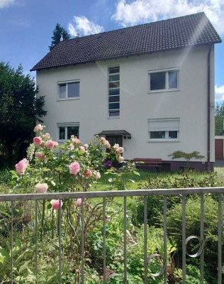 Geräumiges, preiswertes 9-Raum-Mehrfamilienhaus in Mühltal