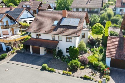 Einzugsbereit - Einfamilienhaus mit Wohlfühlfaktor und Traumgarten