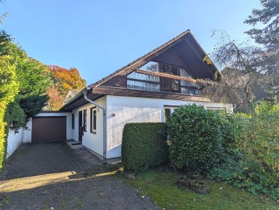 Beliebte Lage mitten in Odenthal - Freistehendes Einfamilienhaus mit Garage in schöner Umgebung