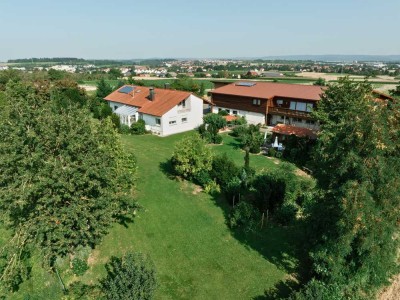 Großzügiger Landsitz in ruhiger Lage