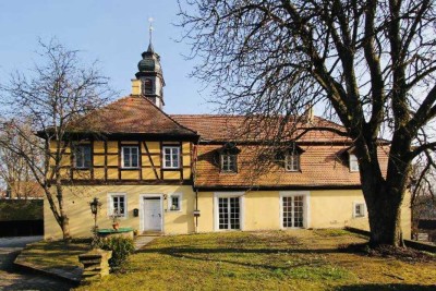 Historische Schloss-Immobilie in idyllischer Lage