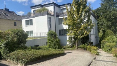 Reserviert - Grüne Oase am Alsterlauf – Erdgeschosswohnung mit Ausblick in den parkartigen Garten