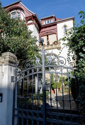 Herdweg ca. 150m², +30m² Nutzfl. inkl. 2 Stellplätzen, Garten, Loggia, erbaut 1898 vollrevitalisiert