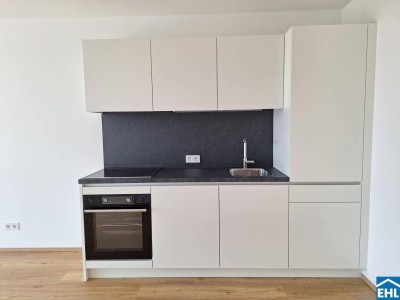Lichtdurchflutete 2 Zimmer Wohnung mit perfekter Anbindung