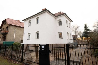 Provisionsfrei* Kernsaniertes Zweifamilienhaus (2024/25) * 900 m² Grundstück * teilbar * Neubau ohne
