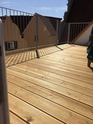 Traumhafte 2 Zi. Wohnung mit Dachterrasse und  Einbauküche in Altstadt von Nördlingen