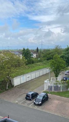 Großzügige 2-Zimmerwohnung mit Balkon mit Blick ins Grüne