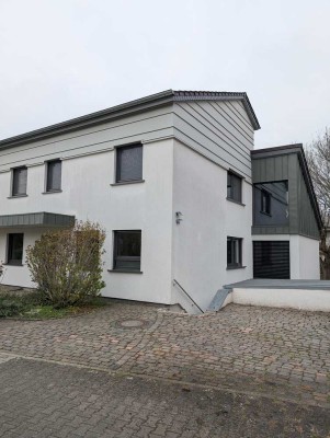 Großzügiges freistehendes Haus in Ingelheim am Rhein mit 205 m² Wohnfläche
