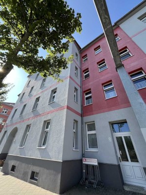 3-Raumwohnung mit Balkon am Gothaer Platz für WG oder die junge Familie