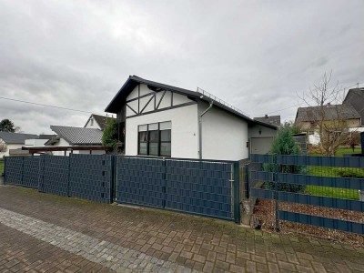 Ihr Wohn(t)raum auf einer Etage -  modernisiertes Einfamilienhaus mit Carport und Garage