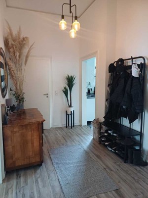 Attraktive Altbau-Wohnung mit 60qm Terrasse