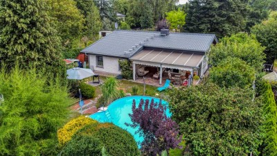 Gemütlicher Bungalow mit wunderschönem Garten - Wohlfühloase für 2