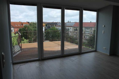 ***Sehr schöne 3-Raumwohnung mit großer Dachterrasse***