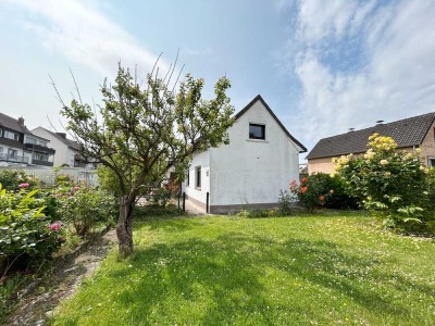 Provisionsfrei - Einfamilienhaus mit drei Garagen, großzügigem Grundstück und Nebengebäuden in Hamm