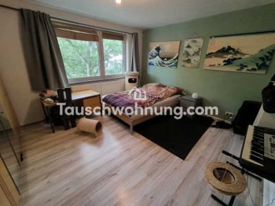 Tauschwohnung: Helle 2 Zimmer Wohnung mit Balkon in zentraler Lage