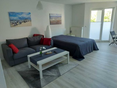 Helle und voll möblierte 1-Zimmer-Wohnung mit Balkon und EBK in Speyer.