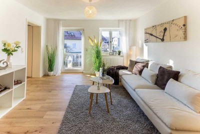 Wohnen im Herzen der Stadt // Charmante 3-Zimmer-Wohnung mit EBK und Balkon zu vermieten