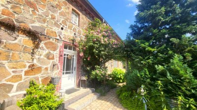 Historisches Landhaus mit modernem Flair wartet auf Ihre Familie!