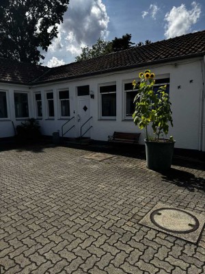 Geräumige 3-Zimmer Whg./Haus auf Gewebrgrundstück in Hannover List.
