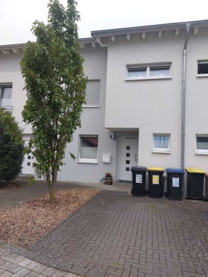 Junges 4-Zimmer-Reihenhaus mit EBK in Spielstraße von Paderborn-Elsen