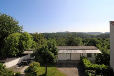 Tolles 2-Familienhaus mit Traumausblick in Eppstein-Bremthal